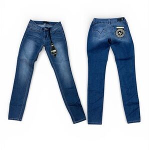 Luxxel Women's Classic Blue Skinny Jeans